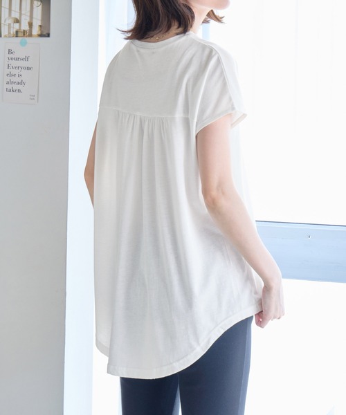 marie claire sport(マリクレール スポーツ)の「【マリクレール・スポーツ】ギャザーTシャツ(Tシャツ/カットソー・レディース・ホワイト/チャコール・3L/LL/L/M)」の15枚目の写真