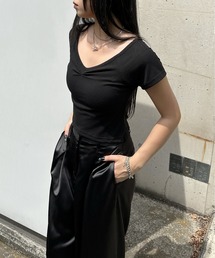 【LVEU.】フロントギャザーリブトップス / トップス カットソー リブ ドレープ 半袖 クロップド ショート ブラック ホワイト ZOZOTOWN限定