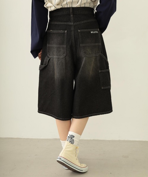 MILKFED.（ミルクフェド）の「PAINTER BAGGY SHORTS（デニムパンツ・レディース・オフホワイト/ブラック/ライトインディゴブルー・S/M）」の5枚目の写真