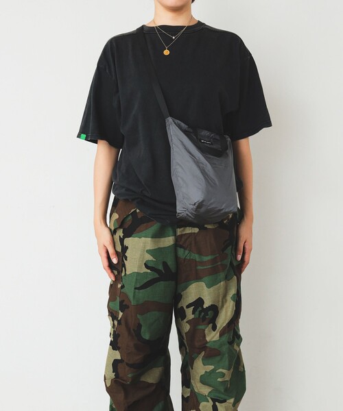 bpr BEAMS（ビーピーアール ビームス ）の「リップストップ ディープ トートバッグ S（トートバッグ・レディース・ベージュ/オレンジ/パープル/グリーン/ブラック/グレー・ONE SIZE）」の3枚目の写真