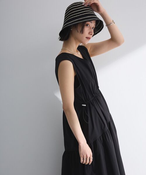 ELENCARE DUE（エレンカーレデュエ）の「・ELENCARE DUE ドロストティアードワンピ（ワンピース・レディース・オフホワイト/ダークベージュ/ブラック・FREE）」の17枚目の写真