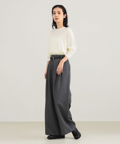 SLOANE(スローン)の「【別注】SLOANE / ウール クルーネック ロングスリーブ プルオーバー(Tシャツ/カットソー・レディース・オフホワイト/ネイビー/ブラック・2/1)」の4枚目の写真