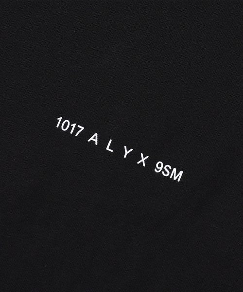 1017 ALYX 9SM（アリクス）の「1017 ALYX 9SM / テンセブンティーン アリクス ナインエスエム SS CREW-NECKS（Tシャツ/カットソー・メンズ・ブラック・SMALL/X-SMALL/MEDIUM）」の5枚目の写真