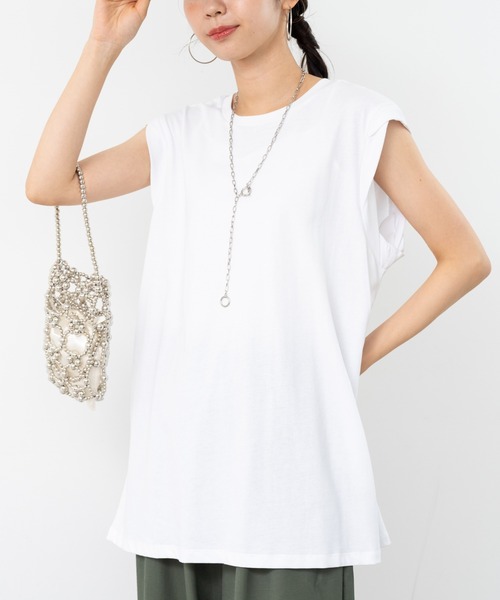 refinedworks(リファインドワークス)の「【refinedworks】肩回りカバーしてくれる ノースリトップス!(Tシャツ/カットソー・レディース・カーキ/ホワイト/ブラック・FREE)」の7枚目の写真