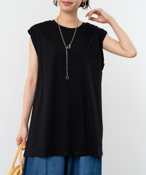 refinedworks(リファインドワークス)の「【refinedworks】肩回りカバーしてくれる ノースリトップス!(Tシャツ/カットソー・レディース・カーキ/ホワイト/ブラック・FREE)」の5枚目の写真