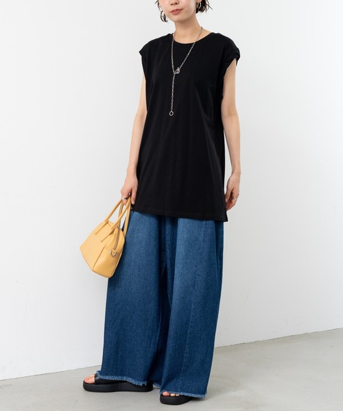 refinedworks(リファインドワークス)の「【refinedworks】肩回りカバーしてくれる ノースリトップス!(Tシャツ/カットソー・レディース・カーキ/ホワイト/ブラック・FREE)」の18枚目の写真