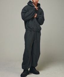 BLR BLUER（ビーエルアールブラー）の「【BLR BLUER】Dyed Circle Logo Over-fit Armor Sweat Pants / 【ビーエルアール ブラー】サイクルロゴオーバーフィットスウェットパンツ（スウェットパンツ）」