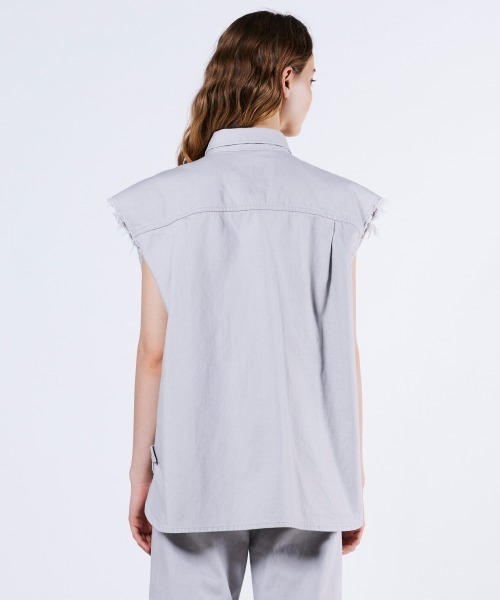 DOUBLE STANDARD CLOTHING（ダブルスタンダードクロージング）の「12ozノースリーブデニムジャケット（ベスト・レディース・ライトグレー・FREE）」の15枚目の写真