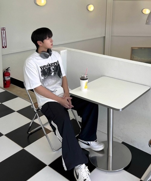 NOWLE(ノウル)の「【NOWLE】モノクロフォト プリント 半袖 Tシャツ(Tシャツ/カットソー・メンズ・ホワイト・MEDIUM/LARGE/X-LARGE)」の10枚目の写真