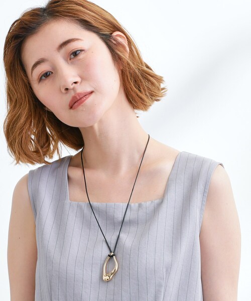 grove(グローブ)の「【ネックホルダー】変形オーバルコードネックレス(ネックレス・レディース・ゴールド/シルバー・00)」の7枚目の写真