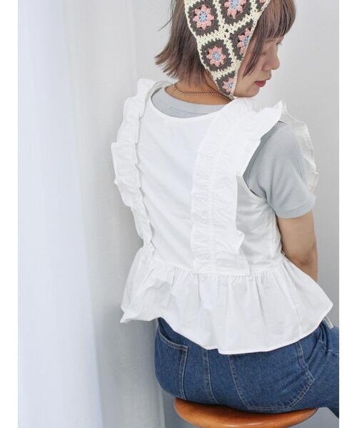 ehka sopo（エヘカソポ）の「フリルノースリーブブラウス（シャツ/ブラウス・レディース・オフホワイト/ブラック/サックスブルー/グリーン・F）」の5枚目の写真