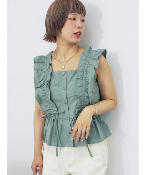ehka sopo（エヘカソポ）の「フリルノースリーブブラウス（シャツ/ブラウス・レディース・オフホワイト/ブラック/サックスブルー/グリーン・F）」の10枚目の写真