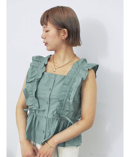 ehka sopo（エヘカソポ）の「フリルノースリーブブラウス（シャツ/ブラウス・レディース・オフホワイト/ブラック/サックスブルー/グリーン・F）」の11枚目の写真