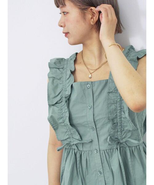 ehka sopo（エヘカソポ）の「フリルノースリーブブラウス（シャツ/ブラウス・レディース・オフホワイト/ブラック/サックスブルー/グリーン・F）」の14枚目の写真