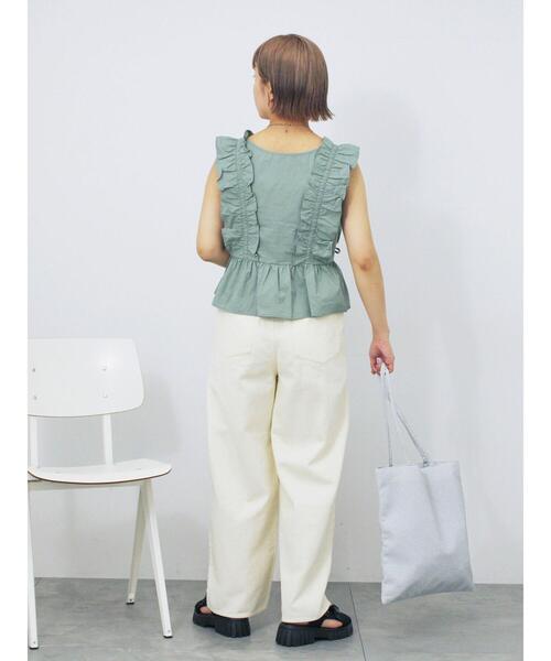 ehka sopo（エヘカソポ）の「フリルノースリーブブラウス（シャツ/ブラウス・レディース・オフホワイト/ブラック/サックスブルー/グリーン・F）」の18枚目の写真