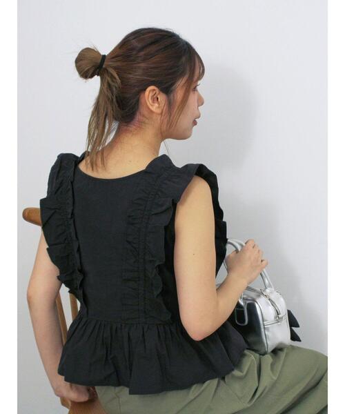 ehka sopo（エヘカソポ）の「フリルノースリーブブラウス（シャツ/ブラウス・レディース・オフホワイト/ブラック/サックスブルー/グリーン・F）」の20枚目の写真