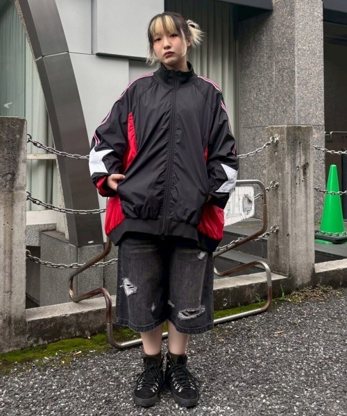 Candy Stripper（キャンディストリッパー）の「RACING NYLON TRACK ZIP UP ジャケット（ナイロンジャケット・レディース・ベージュ/ネイビー/ブラック・FREE）」の15枚目の写真