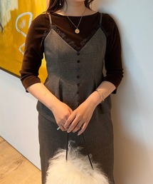 JUSGLITTY - kana♡ジャスグリッティーのネックレス付カットソー黒と茶色二枚♡ ジャスグリッティー JUSGLITTY キルティングティアードプル