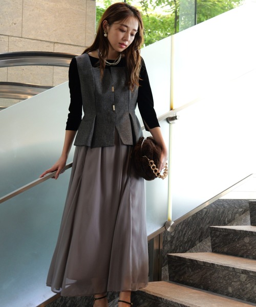 秋冬服★完売品★新品★ジャスグリッティー　長袖ベロアタッチシアーカット JUSGLITTY（ジャスグリッティー）の「ベロアタッチシアーカット（T