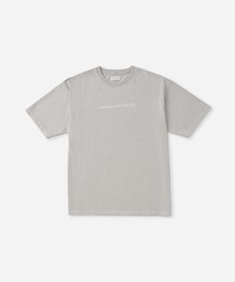 Saturdays NYC（サタデーズ ニューヨークシティ ）の「Pigment Dyed Headline SS T-Shirt（Tシャツ/カットソー）」
