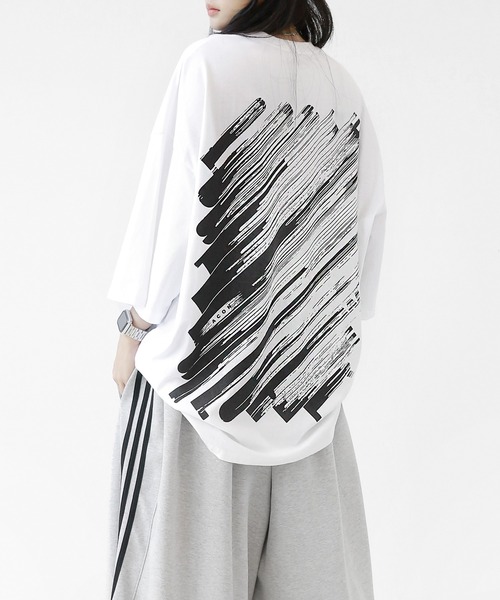 minsobi(ミンソビ)の「アートアタックペインティングT(Tシャツ/カットソー・メンズ・ホワイト/ブラック・FREE)」の9枚目の写真