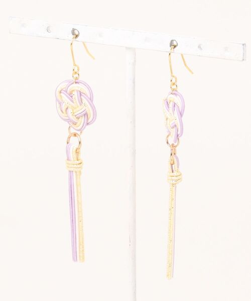 tone（トーン）の「【Shin】[シン]水引タッセルピアス(MA)（ピアス（両耳用）・レディース・ブラック/ベージュ/ブラウン/ホワイト/ブルー/パープル/ターコイズブルー/ネイビー・FREE）」の8枚目の写真