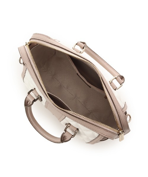 & chouette（アンドシュエット）の「キルティングボストンバッグ（ショルダーバッグ・レディース・ピンク/オフホワイト/ライトブルー/ブラック・FREE）」の13枚目の写真