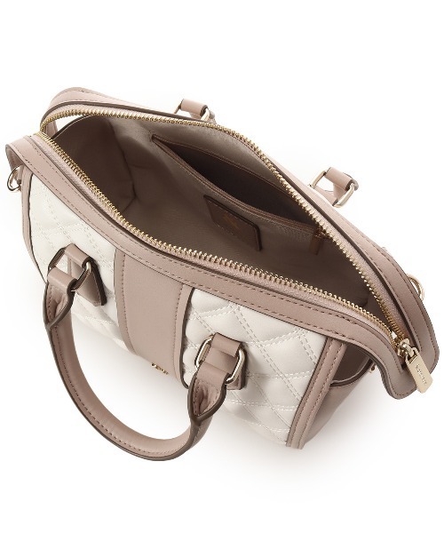 & chouette（アンドシュエット）の「キルティングボストンバッグ（ショルダーバッグ・レディース・ピンク/オフホワイト/ライトブルー/ブラック・FREE）」の14枚目の写真