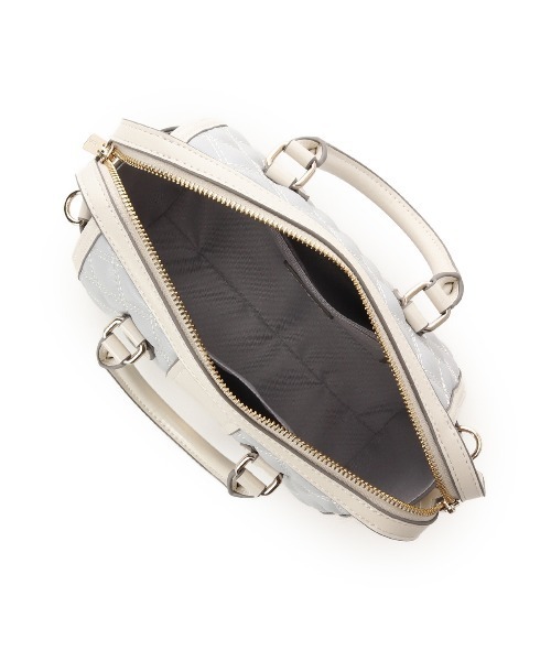 & chouette（アンドシュエット）の「キルティングボストンバッグ（ショルダーバッグ・レディース・ピンク/オフホワイト/ライトブルー/ブラック・FREE）」の20枚目の写真