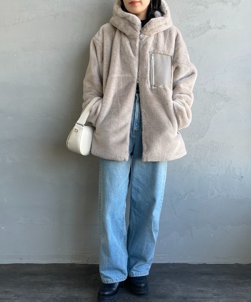 【新品未使用】TATRAS（タトラス）別注異素材フーデッドブルゾン  メンズ S TATRAS タトラス メンズ ダウン 異素材切替 フロントジップ