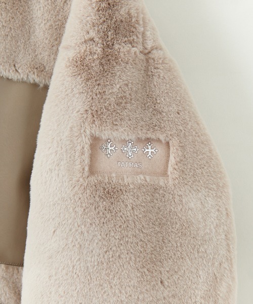 TATRAS（タトラス）の「【WEB限定】[TATRAS/タトラス] MASCALI エコファー フーデッドブルゾン（ブルゾン・レディース・ライトグレー/ブラック・3/2）」の15枚目の写真