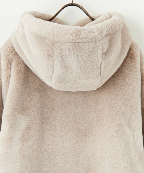 TATRAS（タトラス）の「【WEB限定】[TATRAS/タトラス] MASCALI エコファー フーデッドブルゾン（ブルゾン・レディース・ライトグレー/ブラック・3/2）」の14枚目の写真