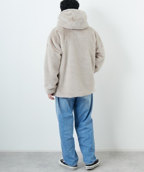 TATRAS（タトラス）の「【WEB限定】[TATRAS/タトラス] MASCALI エコファー フーデッドブルゾン（ブルゾン・レディース・ライトグレー/ブラック・3/2）」の3枚目の写真