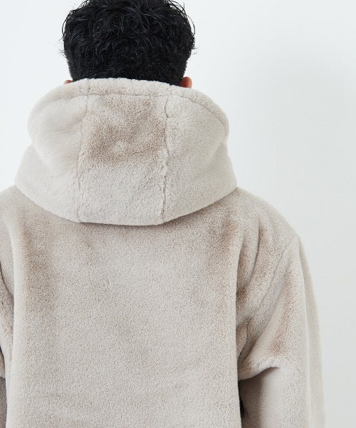 TATRAS（タトラス）の「【WEB限定】[TATRAS/タトラス] MASCALI エコファー フーデッドブルゾン（ブルゾン・レディース・ライトグレー/ブラック・3/2）」の6枚目の写真