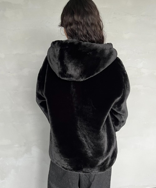 WEB限定】[TATRAS/タトラス] MASCALI エコファー フーデッドブルゾン