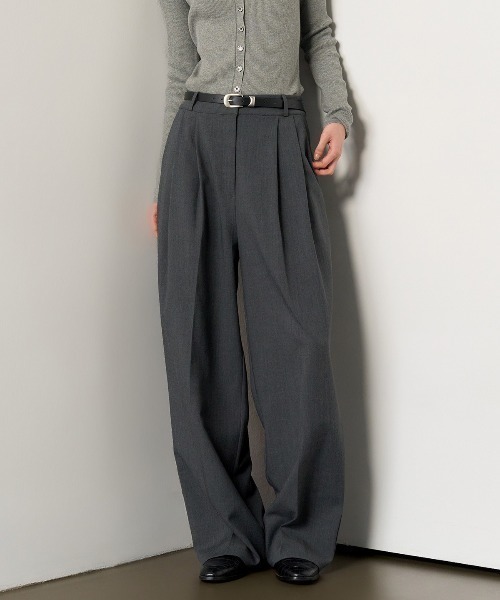 GENERAL IDEA（ジェネラルアイデア）の「GENERAL IDEA/ジェネラルアイディア two tuck wide slacks スラックス（スラックス・レディース・ブラック/チャコール/ベージュ・L/S/M/XL）」の2枚目の写真