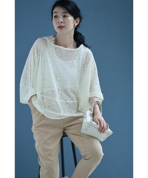 cawaii(カワイイ)の「蝶と花のレース浮かぶメッシュカットソートップス(Tシャツ/カットソー・レディース・ベージュ・FREE)」の3枚目の写真