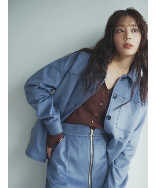 TONAL（トーナル）の「レイヤードリブニット（ニット/セーター・レディース・ライトブルー/オフホワイト/ブラウン・MEDIUM）」の5枚目の写真