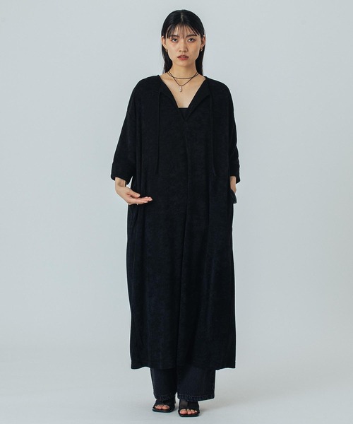 ROSE BUD（ローズバッド）の「H/H LONG DRESS（ワンピース・レディース・ブラック/レッド/ベージュ・S/M）」の5枚目の写真