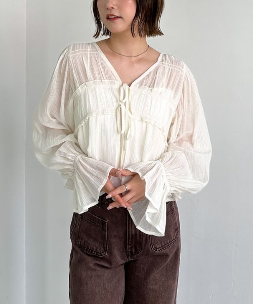 archives（アルシーヴ）の「楊柳シャーリングショートブラウス（シャツ/ブラウス・レディース・アイボリー/ブラック/ブラウン/グレー・MEDIUM）」の11枚目の写真