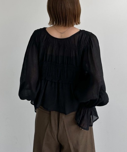 archives（アルシーヴ）の「楊柳シャーリングショートブラウス（シャツ/ブラウス・レディース・アイボリー/ブラック/ブラウン/グレー・MEDIUM）」の22枚目の写真