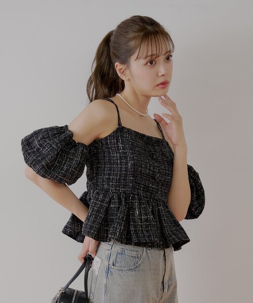 Chico(チコ)の「【新素材】2wayツイードオフショルブラウス(シャツ/ブラウス・レディース・ホワイト系その他/ピンク/ブラック・FREE)」の6枚目の写真