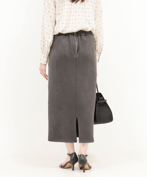 MICO COULIER(ミコクリエ)の「マシュマロスウェードタイトスカート(スカート・レディース・チャコールグレー/グレイッシュベージュ/ピンク・36/38)」の16枚目の写真