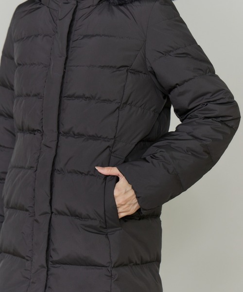 INED(イネド)の「フェイクファーフードダウンコート「ミドル丈」(ダウンジャケット/コート・レディース・ベージュ/モカ/ブラック・7号/9号/11号)」の22枚目の写真