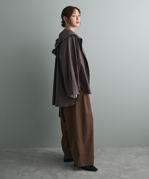CRAFT STANDARD BOUTIQUE(クラフトスタンダードブティック)の「フーディーオーバーサイズシャツ(シャツ/ブラウス・レディース・サックスブルー/ライトベージュ/チャコールグレー・FREE)」の10枚目の写真