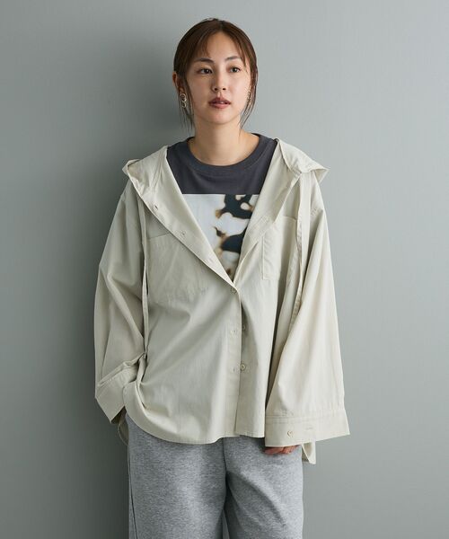 CRAFT STANDARD BOUTIQUE(クラフトスタンダードブティック)の「フーディーオーバーサイズシャツ(シャツ/ブラウス・レディース・サックスブルー/ライトベージュ/チャコールグレー・FREE)」の15枚目の写真