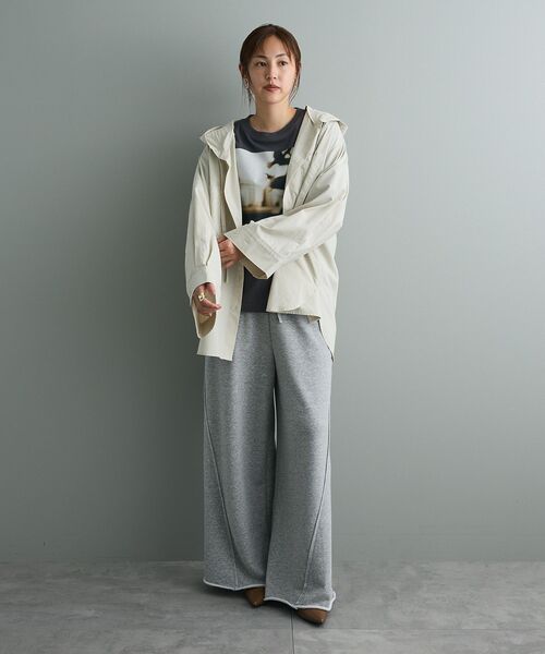 CRAFT STANDARD BOUTIQUE(クラフトスタンダードブティック)の「フーディーオーバーサイズシャツ(シャツ/ブラウス・レディース・サックスブルー/ライトベージュ/チャコールグレー・FREE)」の17枚目の写真
