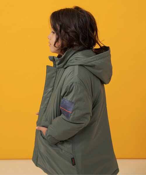 BREEZE(ブリーズ)の「【いつでもあったか機能綿】フードがしまえるモンスターコート(モッズコート・キッズ・ブラック/カーキ・150/140/130/120/110/100/90)」の6枚目の写真