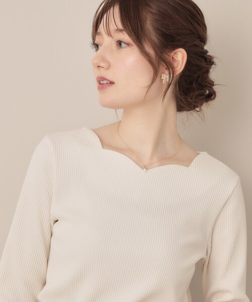 couture brooch（クチュールブローチ）の「【マシンウォッシャブル・通勤・大人可愛い】ハートネックテレコプルオーバー（Tシャツ/カットソー・レディース・オフホワイト/ブラック系2/ボルドー/ブラック・36/38/42/40）」の2枚目の写真