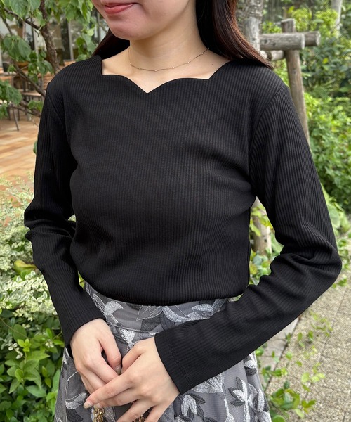 couture brooch（クチュールブローチ）の「【マシンウォッシャブル・通勤・大人可愛い】ハートネックテレコプルオーバー（Tシャツ/カットソー・レディース・オフホワイト/ブラック系2/ボルドー/ブラック・36/38/42/40）」の3枚目の写真